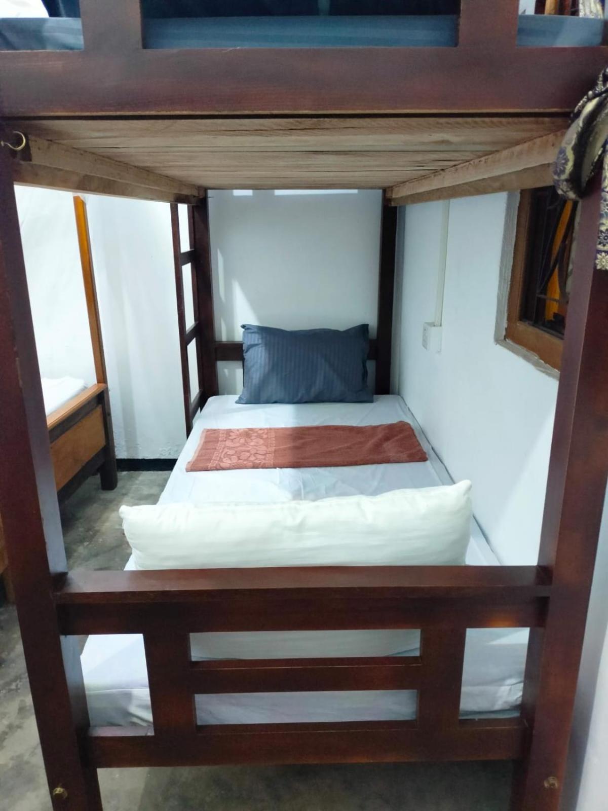 بيت شباب Costels Arugambay آروغام المظهر الخارجي الصورة