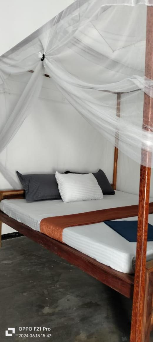 بيت شباب Costels Arugambay آروغام المظهر الخارجي الصورة